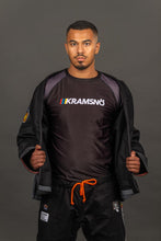 Ladda upp bild till gallerivisning, Kramsnö Kimono Esentiell Midnatt