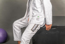 Ladda upp bild till gallerivisning, Kramsnö Kimono Esentiell Frost